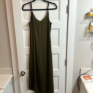 Dark Green Maxi Dress Medium